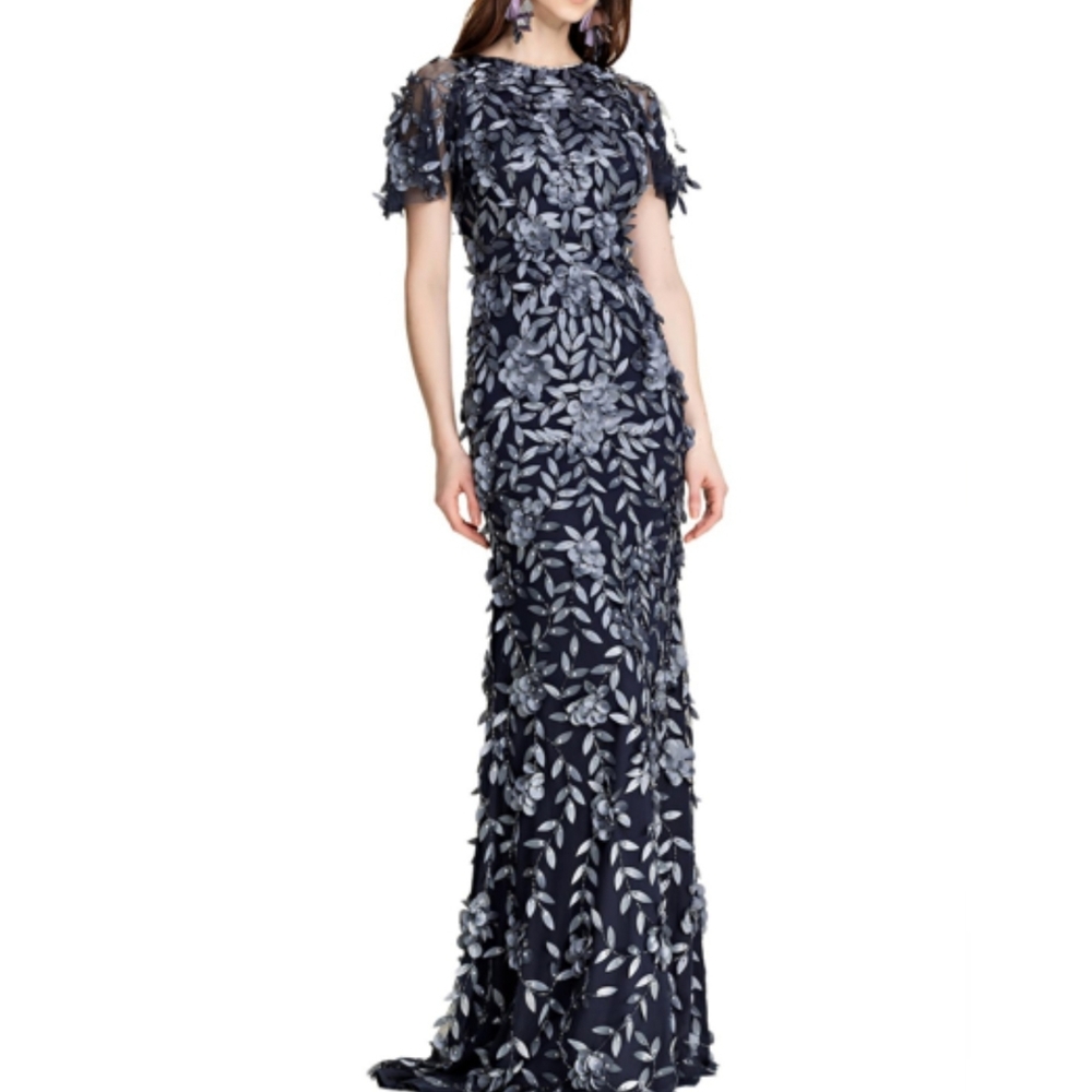 🔥Theia 3D Petals Appliqué Formal Gown